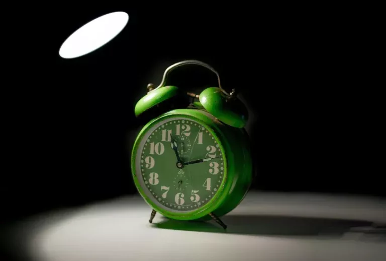 DIDN’T SLEEP MUCH LAST NIGHT? HERE’S HOW TO GET THROUGH THE DAY